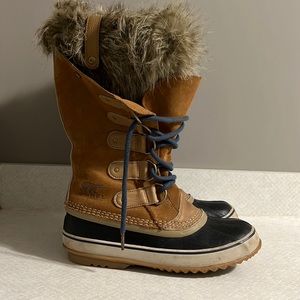 Sorel Joan of Arctic Boot size- 9